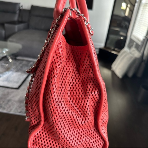 CHANEL Up In The Air Convertible Tote Bag in Red Authentic - Picture 5 of 12
